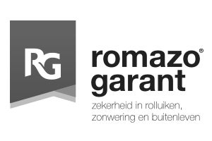 romazo-logo-slide-bw.jpg